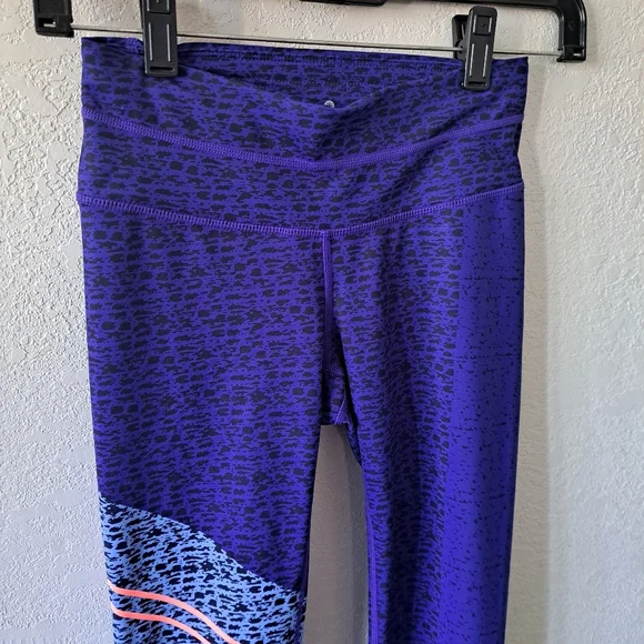 Asym Camo Sonar Athleta leggings - Picture 2 of 7